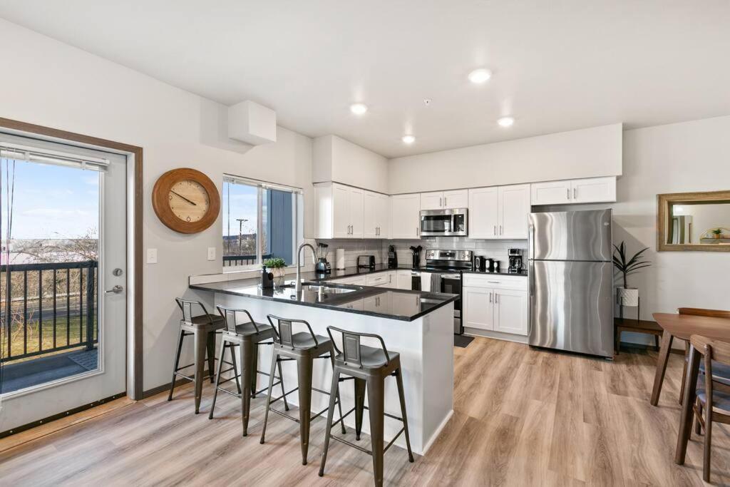 Brand New 2 Bd 2 Bth Near Dt And Perry District Daire Spokane Dış mekan fotoğraf